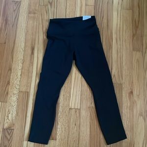 Nike Women's Mid-Rise Crop Running Leggings - New with Tags